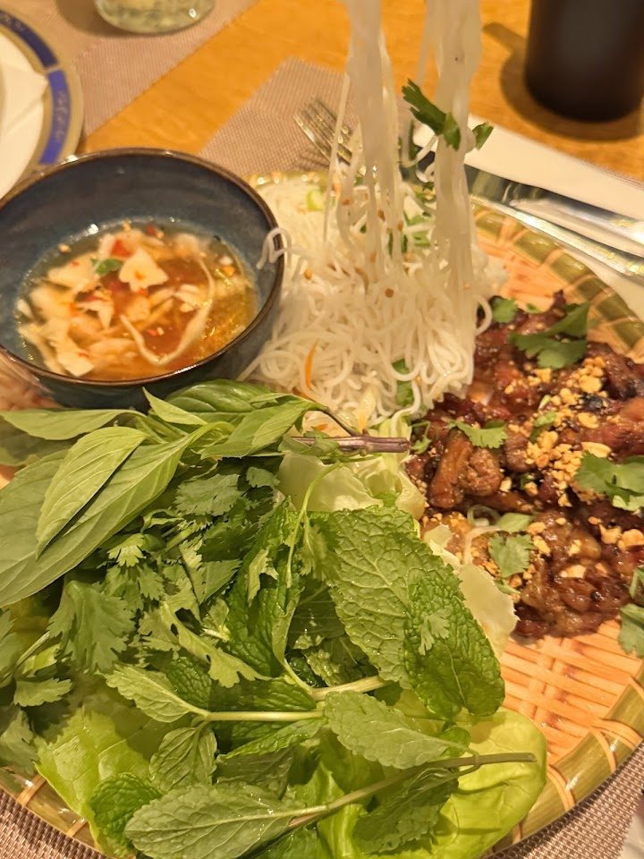 Grilled pork with herbs