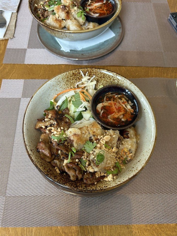Tossed noodles in house sauce